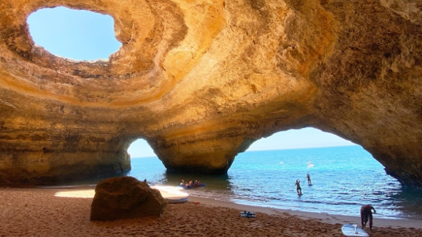 Grotte di Benagil: tour in motoscafo e osservazione dei delfini da Albufeira