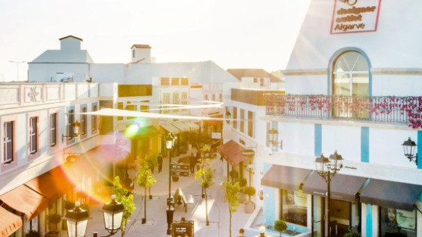 Da Albufeira: Mar Shopping Shuttle con ritorno