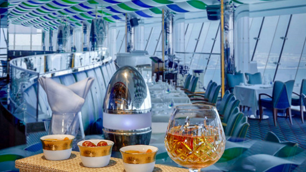 Бурдж-аль-Араб: напитки в баре SkyView