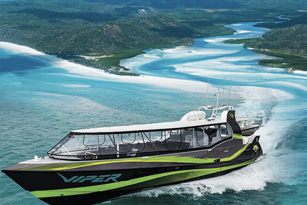 Airlie Beach: Great Barrier Reef & Whitehaven Beach Tour