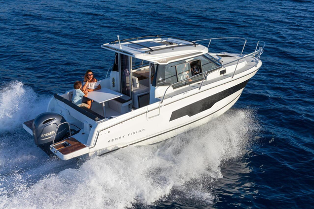 Labuan Bajo: Private Yacht Komodo Islands & Manta Snorkel