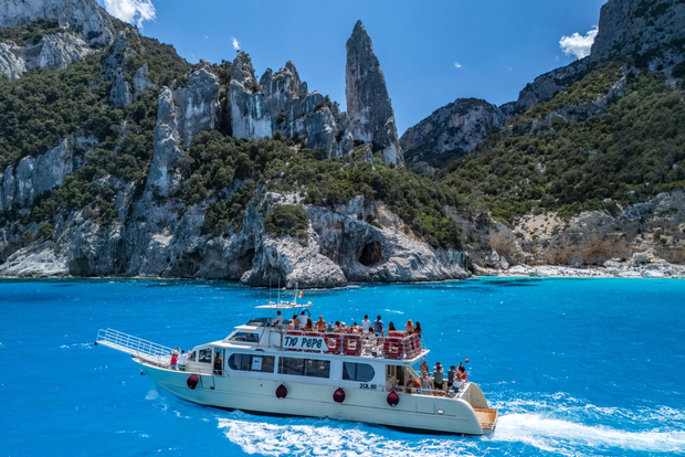 Cala Gonone:Cruise in the Gulf of Orosei with Cala Goloritzé