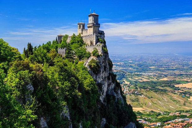 San Marino: UNESCO-listat världsarv Privat tur