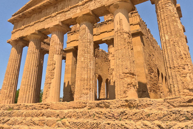 E-bike & Food Experience in the Valley of the Temples: history, nature, and traditions