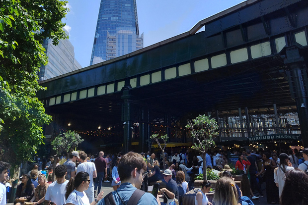 Londra: tour di benvenuto con pausa pranzo al mercato alimentare