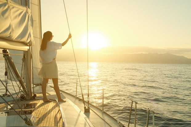 Heraklion: Privat seglingstur till ön Dia i solnedgången