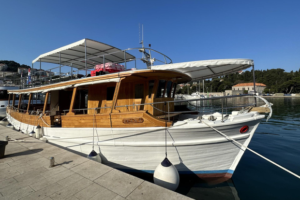 Da Dubrovnik: Escursione di un giorno alle Isole Elafiti con pranzo