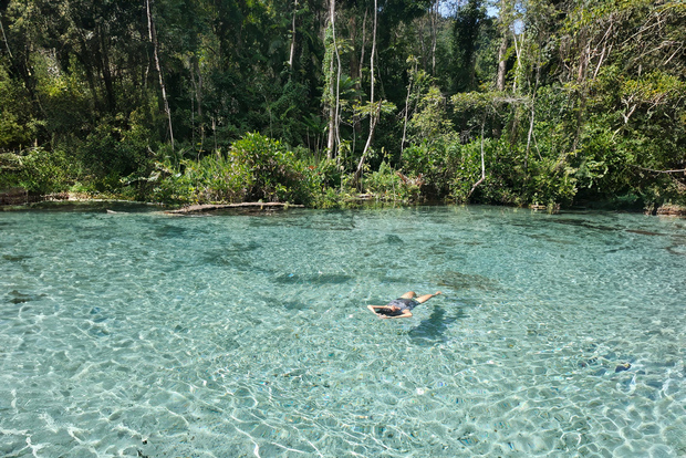 Da Khao Lak/Khao Sok: Tour del lago Cheow Lan e della piscina di smeraldo