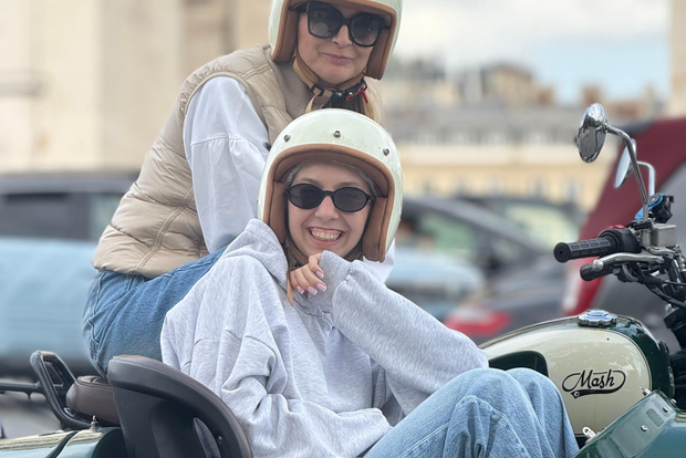 Tour privato di Parigi in sidecar con servizio di prelievo in hotel