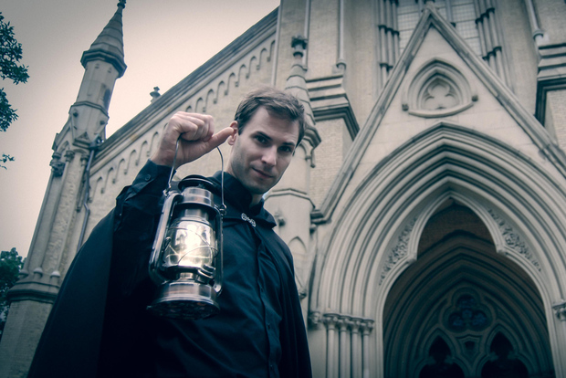 Toronto: Tour a piedi notturno della storia oscura