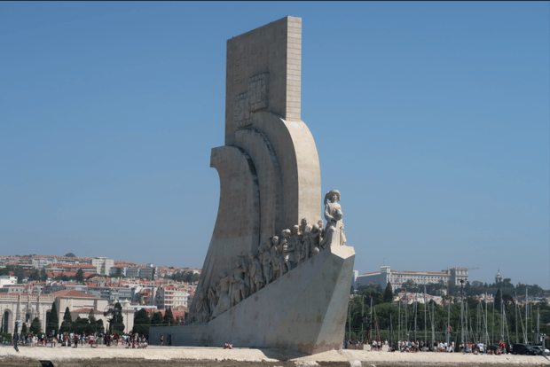 Lisbona: crociera mattutina sul fiume con vista sui monumenti