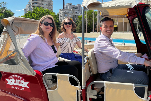 Tour della città di Bucarest in Tuk Tuk