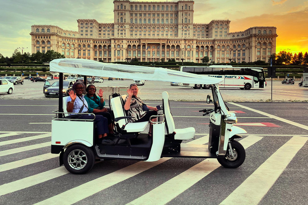 Bucarest: il meglio di Bucarest Tour privato in tuk-tuk