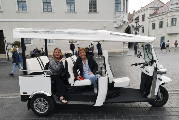 Budapest: Tour panoramico in Tuktuk elettrico