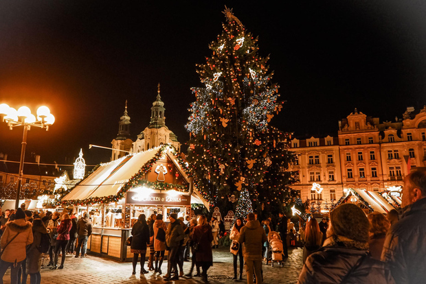 Prague: Private Christmas Markets and Landmarks Tour
