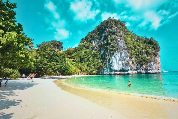 Krabi: 4 isole e Ko Hong Tour privato in barca a coda lunga