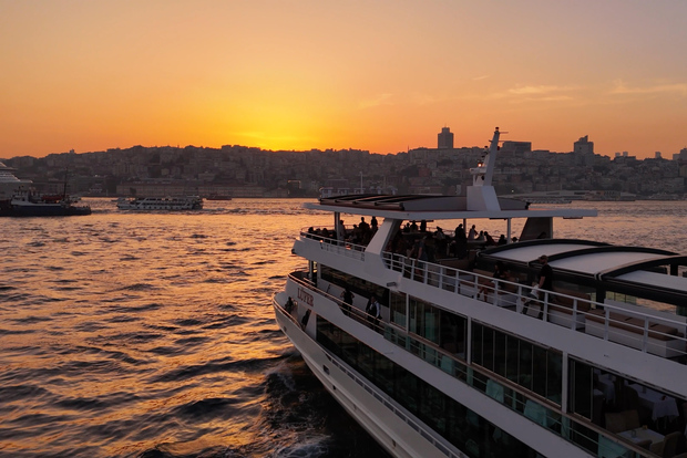 Istanbul: crociera turistica diurna o al tramonto con audioguida