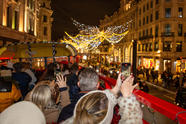Londra: Tour delle luci di Natale in autobus d'epoca a due piani