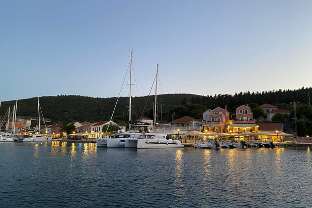 Lago Melissani – Fiskardo e spiaggia di Emblisi (facoltativo)