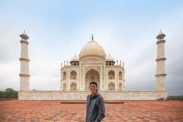 Agra: Skip-the-Line Taj Mahal with Mausoleum Admission
