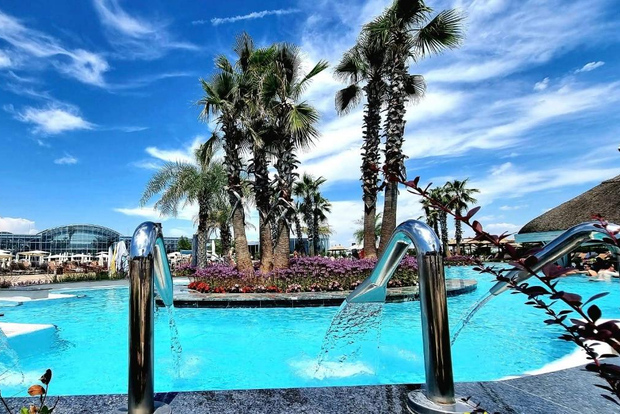 Bucarest: biglietto d'ingresso alle Terme e trasferimento