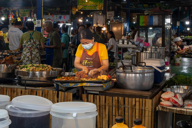 Hua Hin: Local Food Nighttime Guided Tour