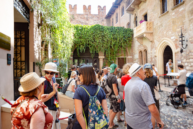 Verona: Tour della città e tour gastronomico a piedi