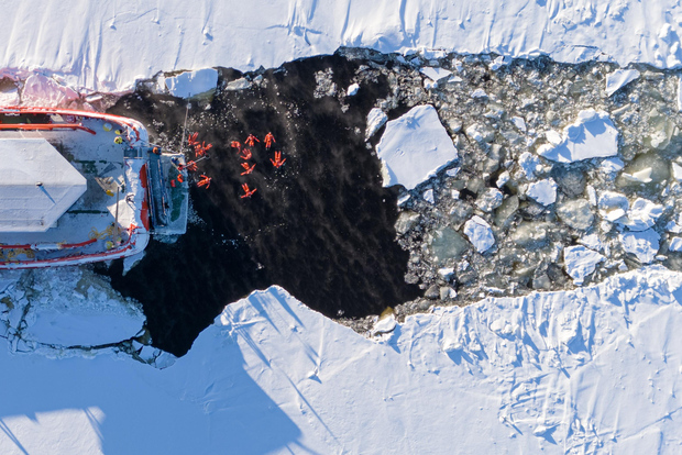 Rovaniemi: Icebreaker Cruise, Lunch, Ice Floating & Transfer