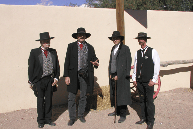 Visita guiada privada a Tombstone y San Xavier del Bac