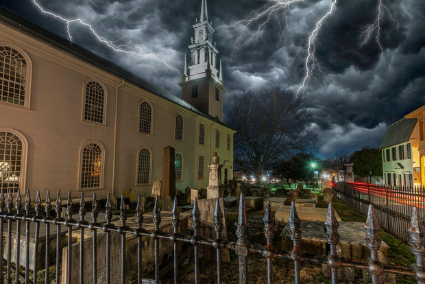 Newport Ghosts: Seaside Hauntings and Hags Tour