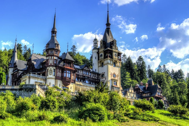 Castello di Peles e Carpazia: viaggio reale attraverso le montagne
