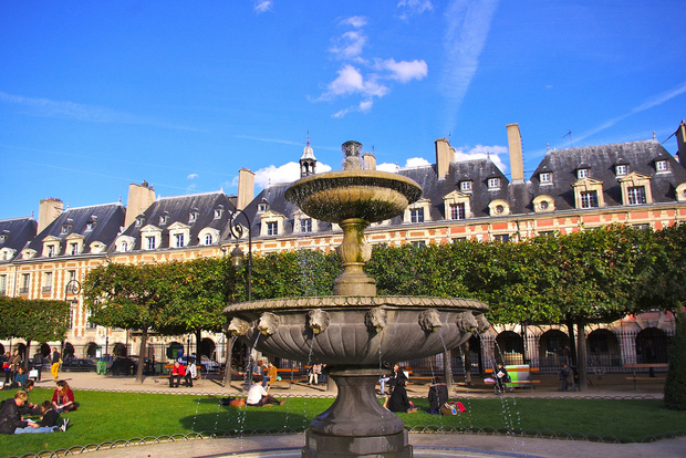 Paris Marais Quarter 2-Hour Private Walking Tour