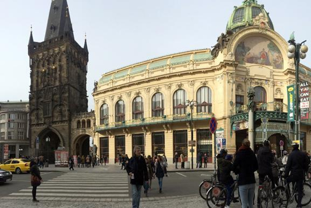 Praga "TODO EN UNO" - gran gira