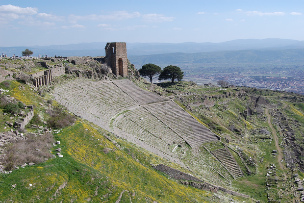 Izmir: Pergamum Tour mit privatem Guide & Van