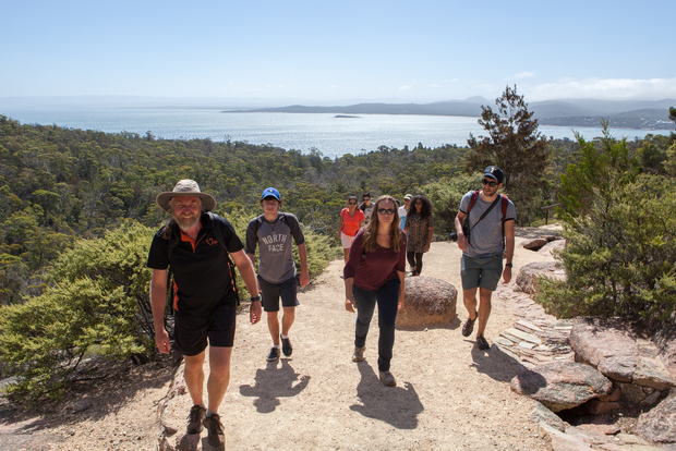 From Launceston: Full-Day Wineglass Bay Explorer Active Tour