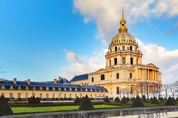 Tour semi-privato con ingresso prioritario agli Invalides e a Napoleone - 8 persone