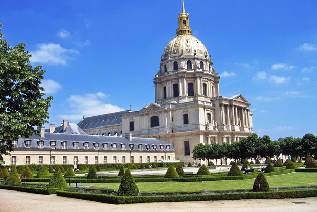Tour guidato semi-privato con ingresso prioritario a Les Invalides 8 persone