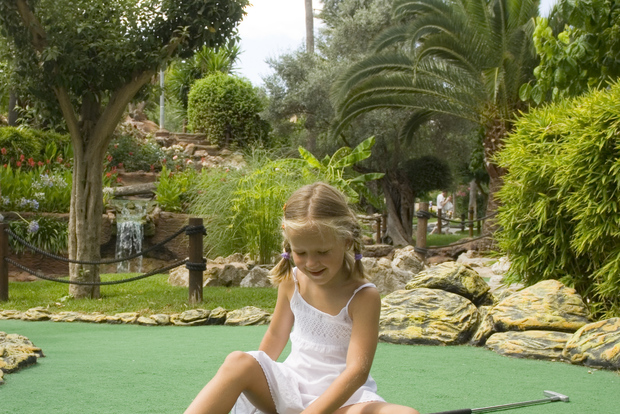 Från Alcudia hamn: Magaluf Shuttle Bus