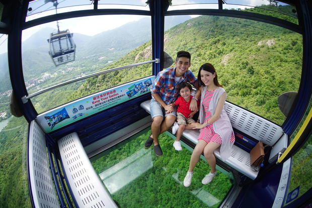 Hong Kong: Ngong Ping Private Cable Car Skip-the-Line Ticket