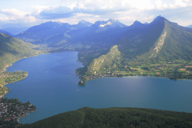 Tour privato della città di Ginevra e Annecy e crociera opzionale