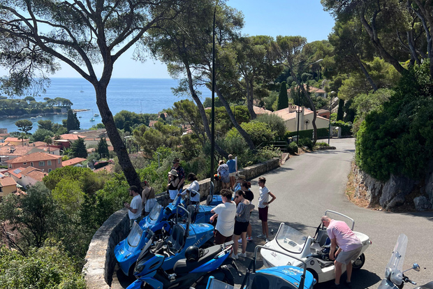From Nice: Private French Riviera Tour by Open-Top Car