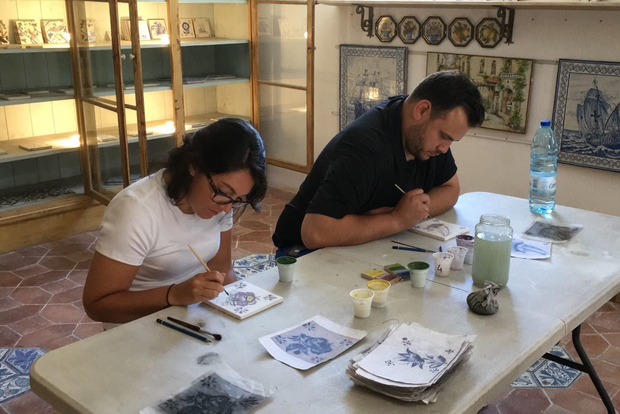 Lisbon Tiles and Tales: Full-Day Tile Workshop and Tour