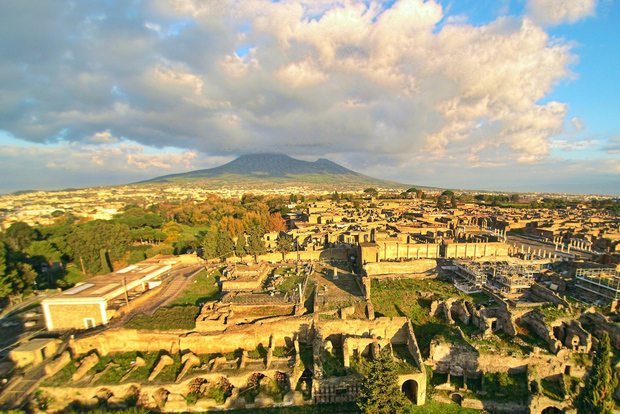 Pompeii: Private 4-Hour Shore Excursion from Naples