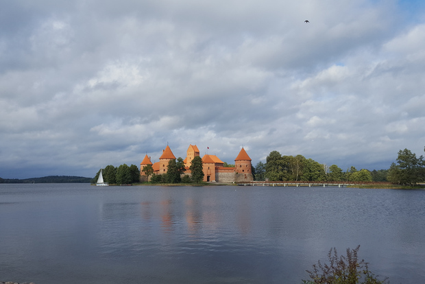Da Vilnius: Tour del Castello di Trakai e del Memoriale di Paneriai