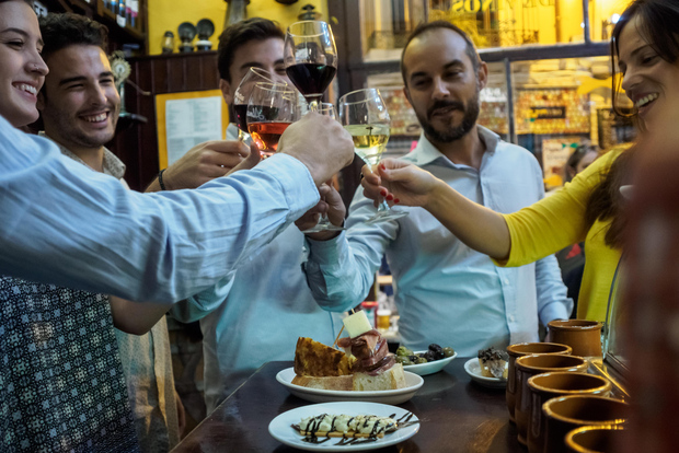 Saragozza: Tour serale a piedi con le tapas nel centro storico