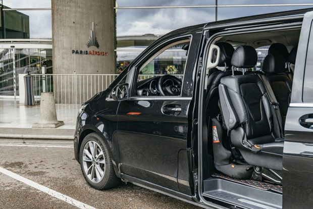 Disneyland Paris: trasferimento privato da/per l'aeroporto CDG