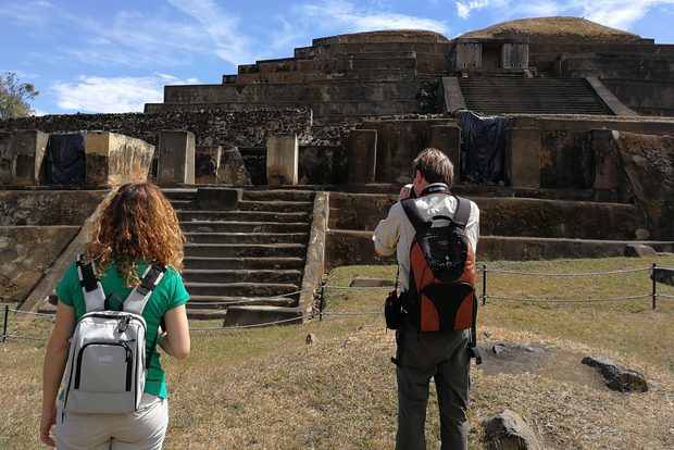 Desde San Salvador: Excursión Arqueológica Patrimonio Maya