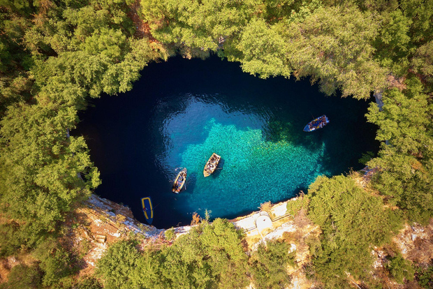 Cefalonia: tour privato Lago di Melissani e Antisamos