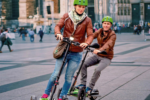 Cologne: Guided E-Scooter Tour