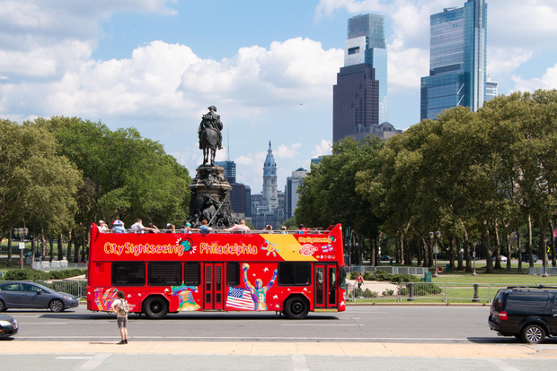 Philadelphia: Double-Decker Hop-on Hop-off Sightseeing Tour